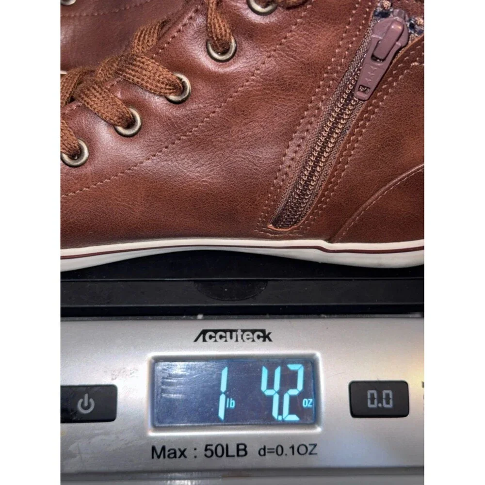 Cat & Jack size 5 Brown High-Top Sneakers
